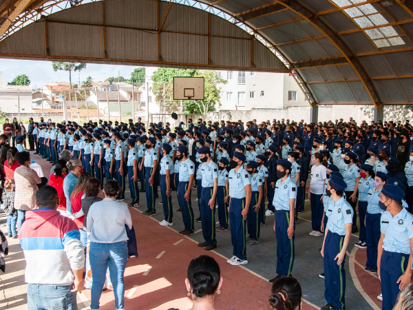  “Um grande avanço! A APLB defende uma escola democrática”, diz Rui Oliveira sobre fim das escolas cívico-militares