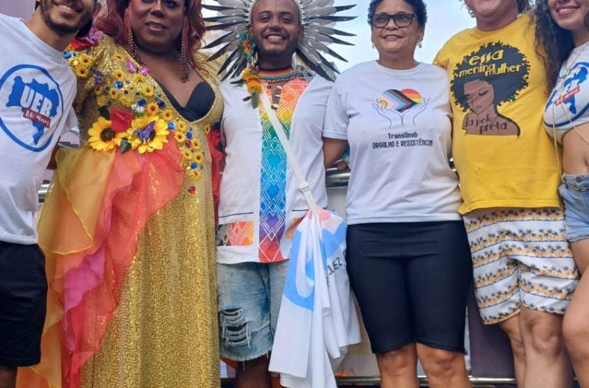  Diretoria de Gênero e Diversidade representa a APLB na 20º Parada do Orgulho LGBTQUIAP+