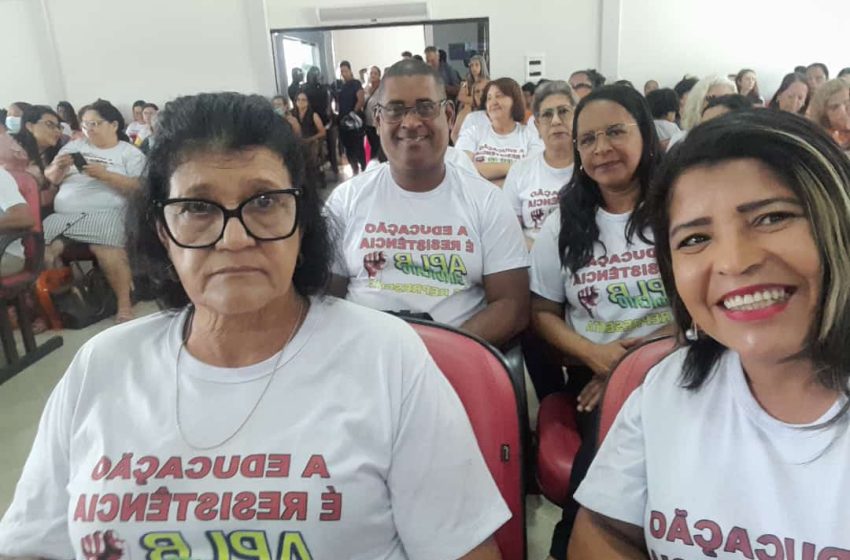  APLB-Sindicato Delegacia Costa Sul Eunápolis ocupa a Tribuna da Câmara de Vereadores