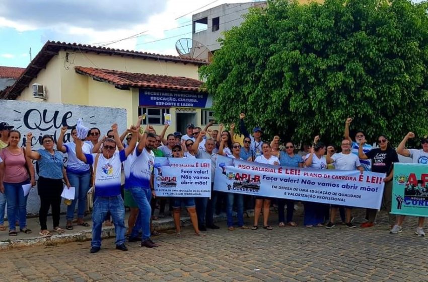  Vitória da APLB: Prefeitura de Cordeiros-Ba paga precatórios aos professores do município