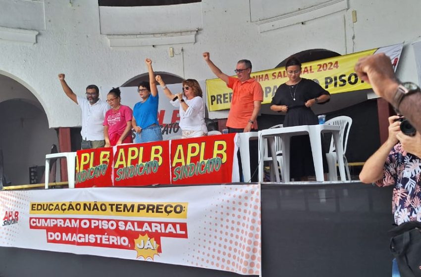  Assembleia Rede – Salvador: Categoria aprova estado de greve após prefeito não apresentar proposta de reajuste salarial