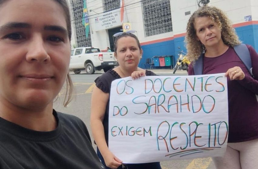  Itabuna – BA: Professores fazem protesto pela regulamentação do SARAHDO