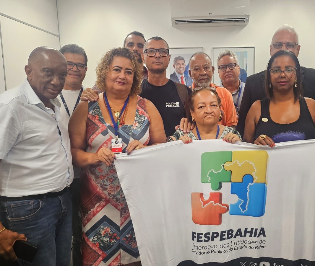 Entidades de servidores públicos criticam proposta de reajuste do governo da Bahia