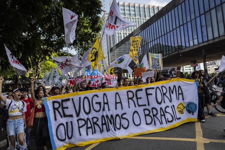  “Defendemos a revogação do Novo Ensino Médio”, dispara Rui Oliveira sobre proposta de nova redução de disciplinas