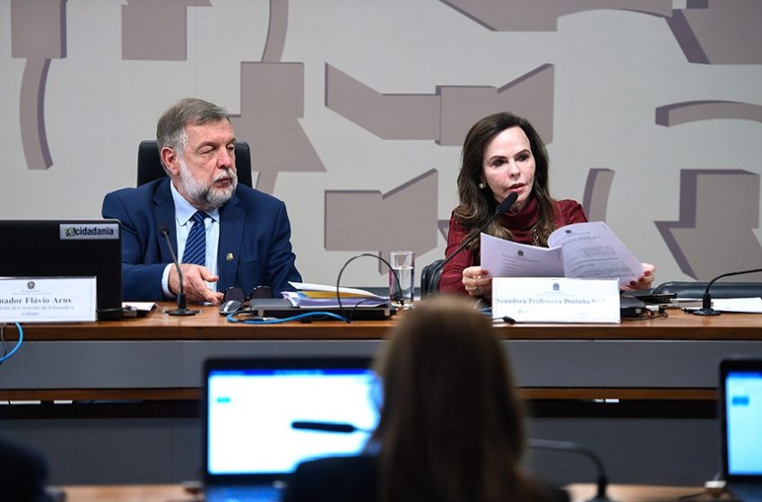  Comissão de Educação do Senado aprova NEM com retomada de 2,4 mil horas para matérias básicas; PL agora vai ao plenário da Casa