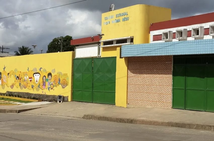  Aulas são suspensas após mãe de aluna agredir diretor de escola no bairro de Valéria