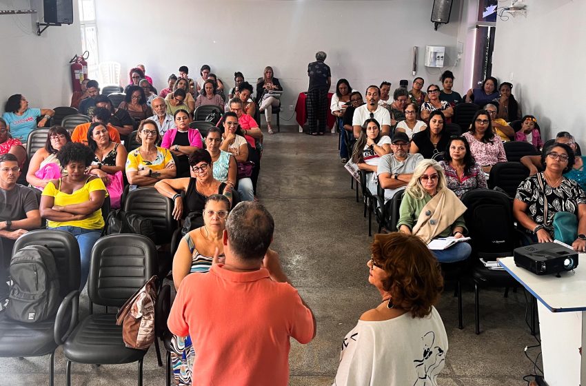  Rede Municipal – Salvador: APLB reúne representantes de escola para debater a pauta da categoria