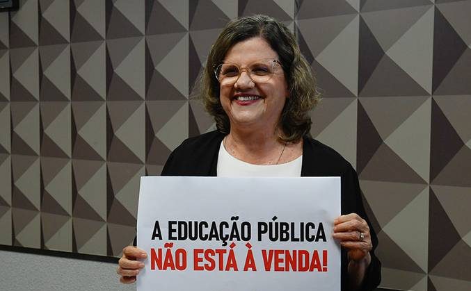  Campanha Mundial pela Educação Pública é lançada na Comissão de Educação